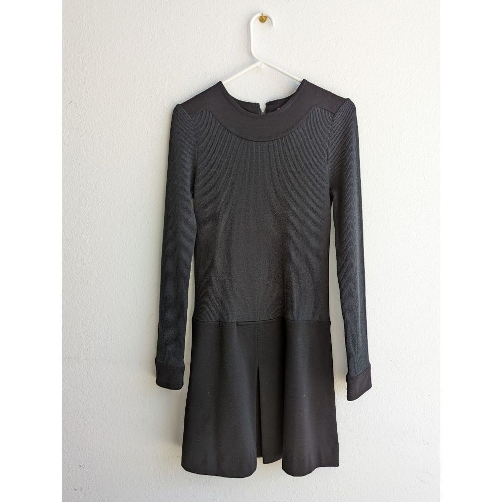 EUC BCBGirls knit dress size M